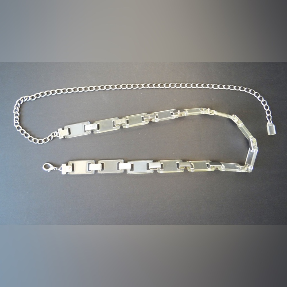 VINTAGE LUCITE BELT Links With SILVER TONE Metal